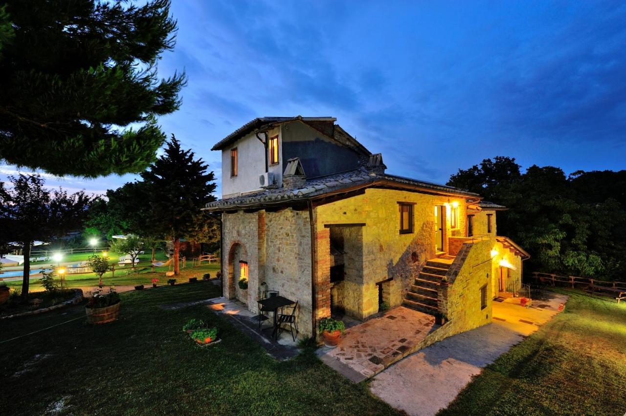 Girasole - Agriturismo Fogliani Giano dellʼUmbria Exterior foto